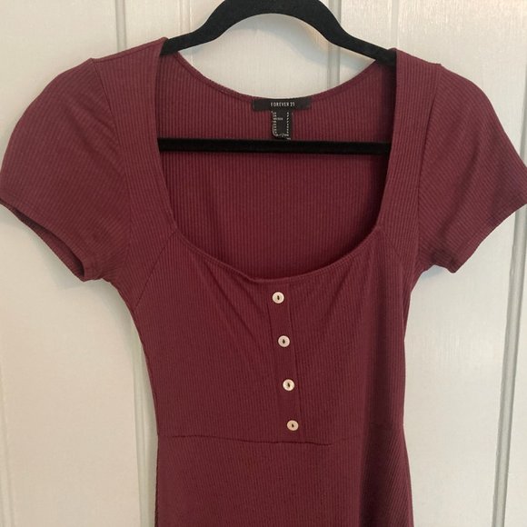Casual Maroon Dress - Picture 2 of 3